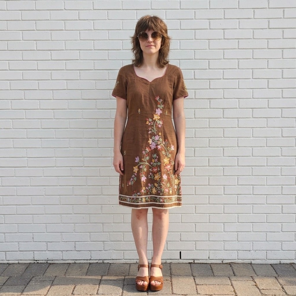 Embroidered Floral Kurti Tunic Dress Womens Medium Brown Earthy Forest Botanical
